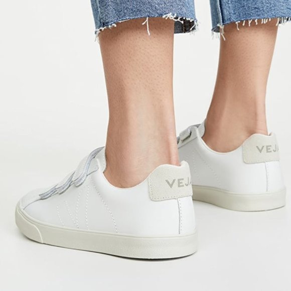 VEJA 3-Lock Logo Suede-Trimmed Leather Sneaker - Picture 2 of 10